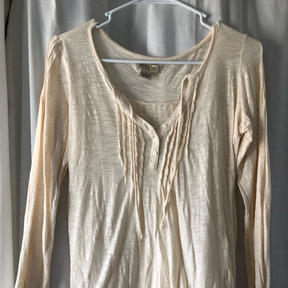 Light weight top